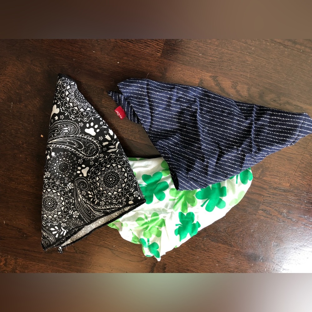 LEVI’S 3 Fashion Dog Bandana 18 x 18 Bundle Set